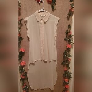 Super cute Crean Chiffon blouse